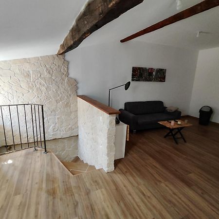 Apartament Petit Coin De Paradis Aups Zewnętrze zdjęcie