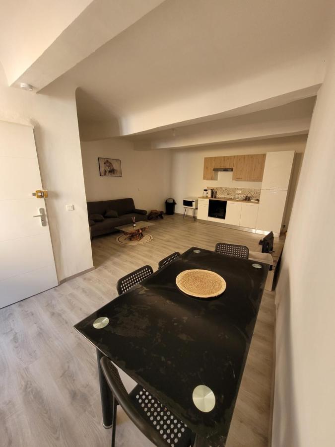 Apartament Petit Coin De Paradis Aups Zewnętrze zdjęcie